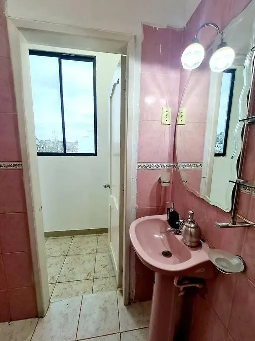 Condominio Gladys Suite C2 Alborada Samanes Guayaquil 0*,  Ecuador